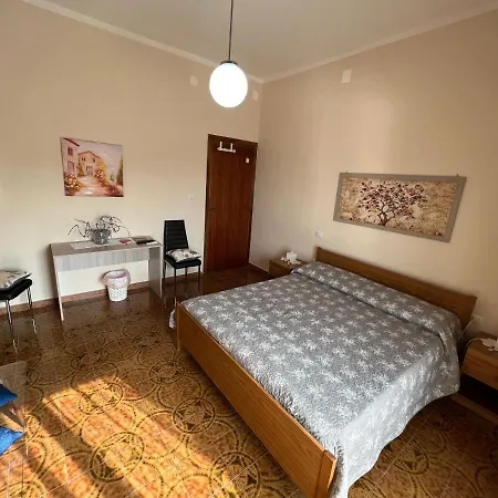 Empira 4*