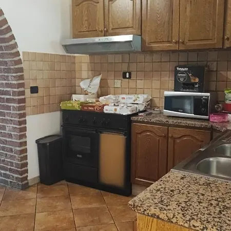 Empira Bed & Breakfast *