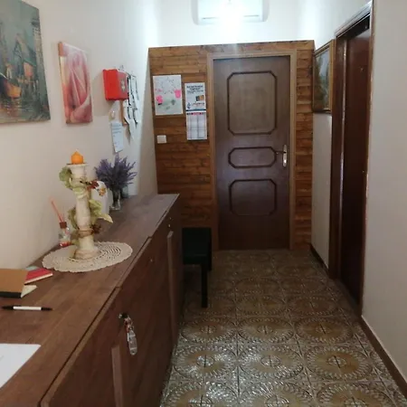 Empira Bed & Breakfast *