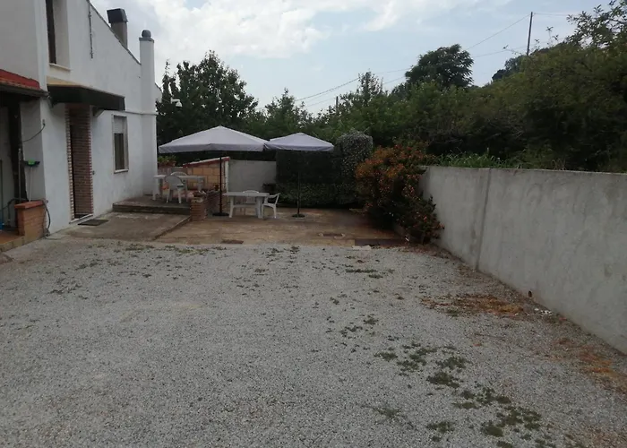 לינה וארוחת בוקר Empira למזיה טרמה